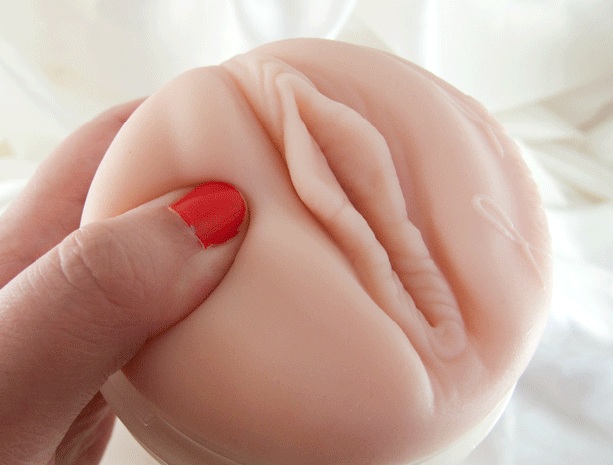 TPE vs Silicone vs Cyberskin vs SuperSkin™: Qual o Melhor Material para Masturbador Masculino?